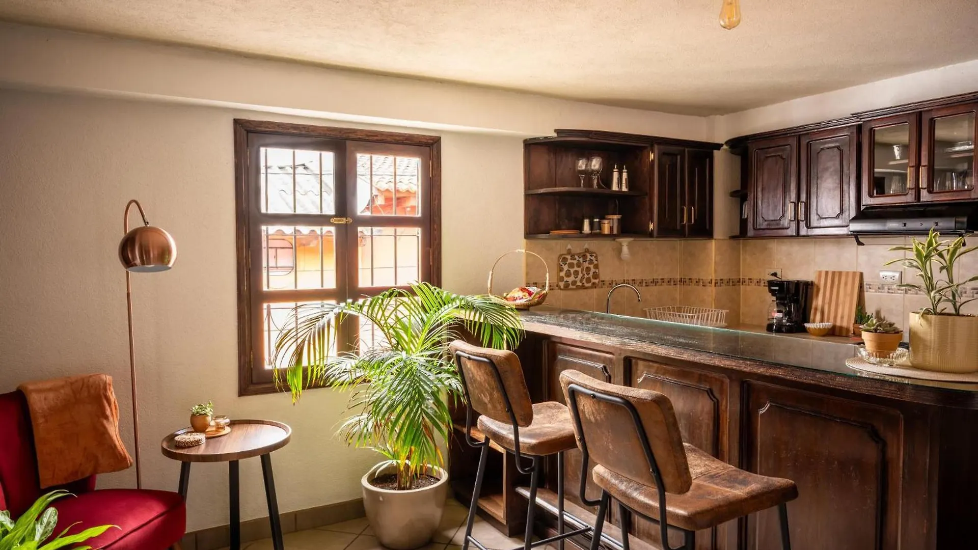 Cozy Stay With Volcano View - Central Antigua Appartement